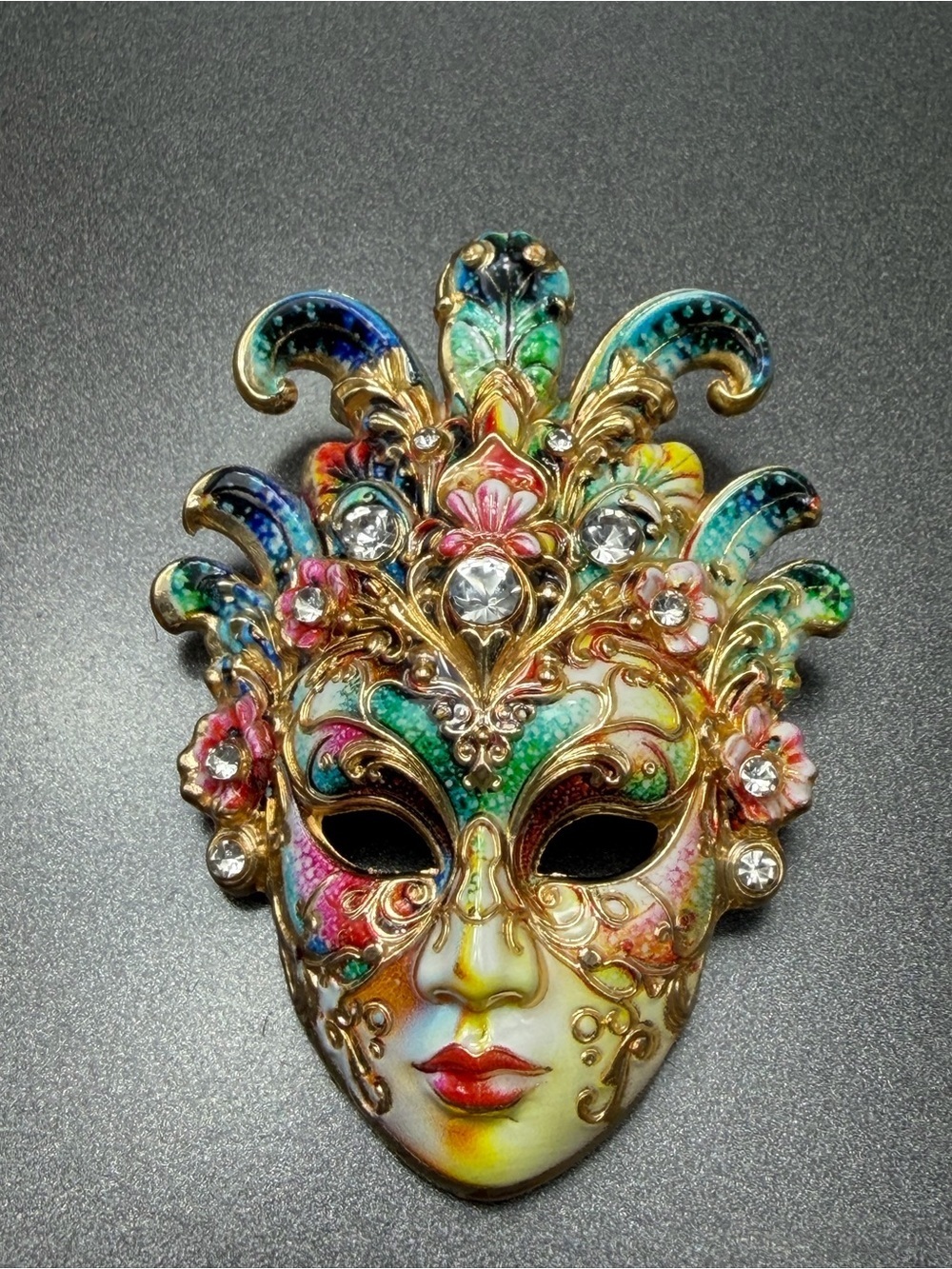 Intricate Multicolor Venetian-Style Decorative Mask brooch #cz526
